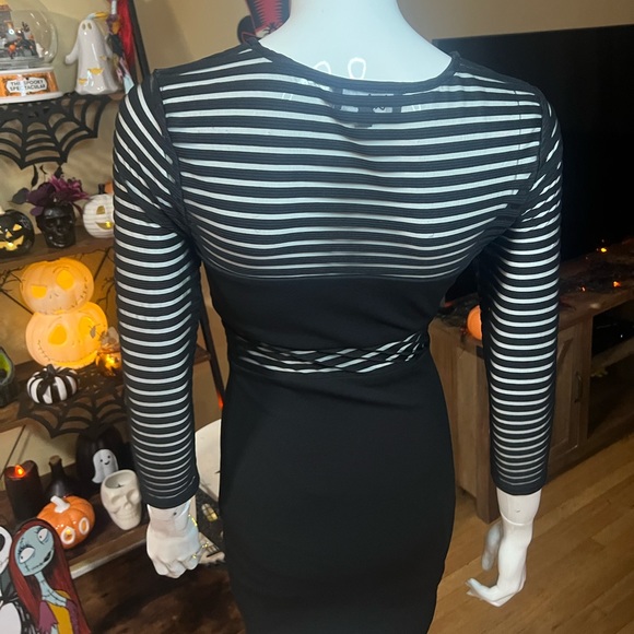 NWOT Lulu’s Women’s Black Bodycon Dress SZ XS 🖤 - Picture 9 of 12